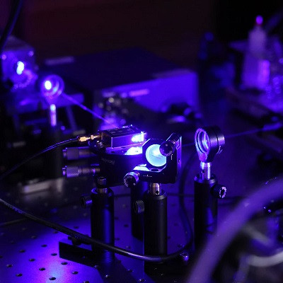 AFRL Experiments with Heat Flow to Manipulate Quantum Materials