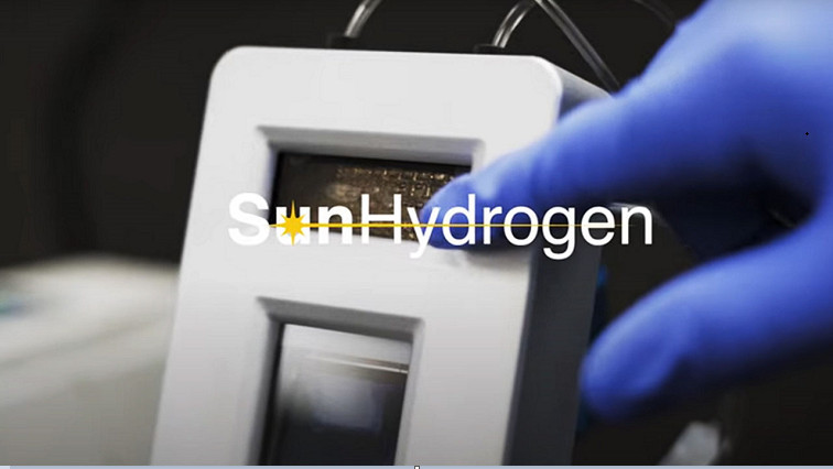 SunHydrogen Unveils Larger Version of the World’s First-ever Nanoparticle-based Green Hydrogen Generator