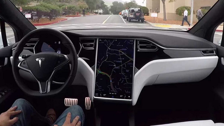 Tesla Inks Deal With Samsung to Develop New Nano Chip for Autonomous Cars