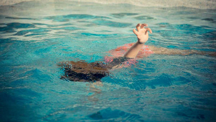 Underwater Movement Sensor Alerts When a Swimmer Might Be Drowning