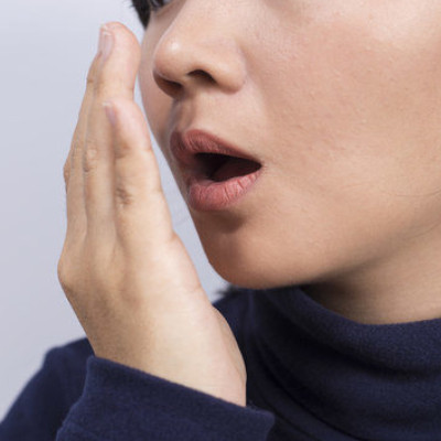 Thumb-sized Device Quickly ‘Sniffs Out’ Bad Breath