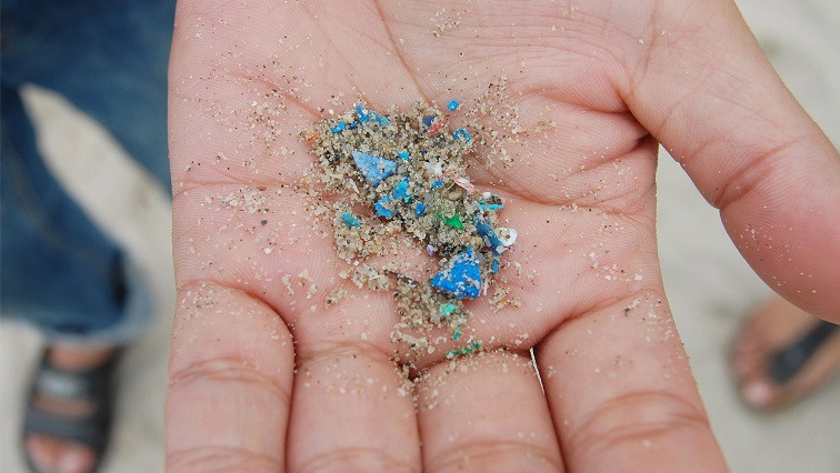 Good for Groundwater – Bad for Crops? Plastic Particles Release Pollutants in Upper Soil Layers