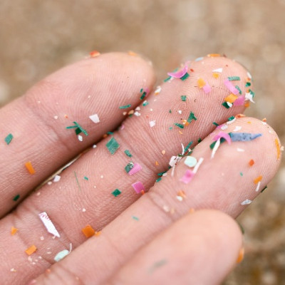 Chemicals Might Be Hitching a Ride on Nanoplastics to Enter Your Skin