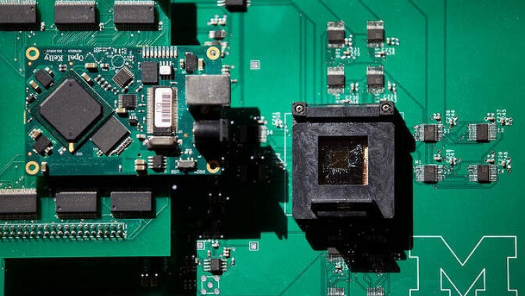 Solving a Memristor Mystery to Develop Efficient, Long-lasting Memory Devices