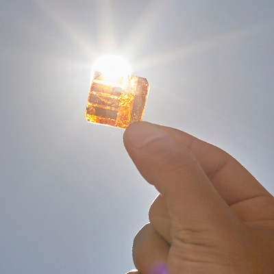 A Strategy to Improve The Efficiency And Long-Term Stability of Perovskite Solar Cells