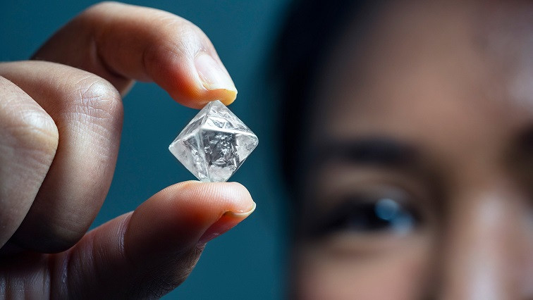 Scientists Develop Microscopic Calibration Tool with Fluorescent Nanodiamonds