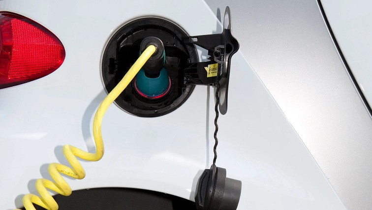 This Startup Reckons it’s Found a Way to Cut EV Battery Charge Times in Half