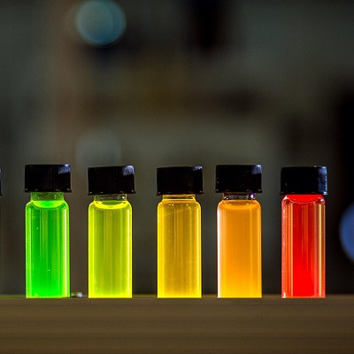 Quantum Dots Boost Perovskite Solar Cell Efficiency and Scalability