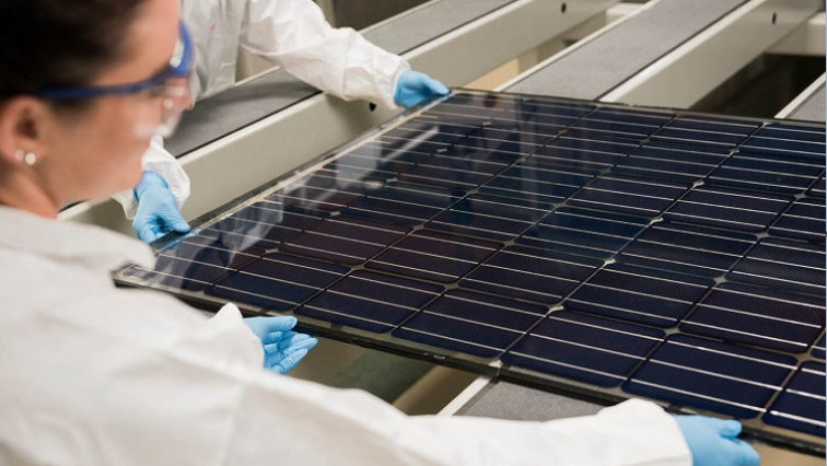 Tandem Solar Cells with Perovskite: Nanostructures Help in Many Ways