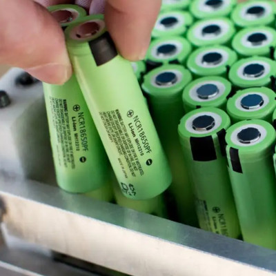 HydroGraph’s Graphene Outperforms Leading Cathode Catalyst in Li-O2 Battery Study