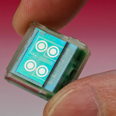 World First: Multiomics Biosignal Detection in Real-time via an Electronic Biosensor