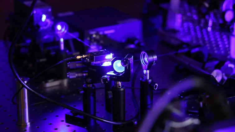 AFRL Experiments with Heat Flow to Manipulate Quantum Materials
