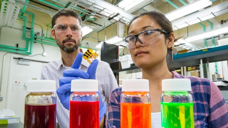 Scientists Aim to Improve Solar Cells with Nanomaterials