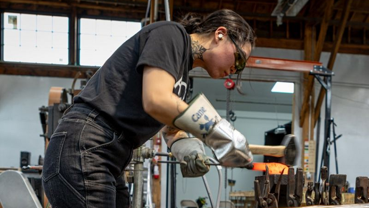 Dovetail Launches Graphene-enhanced Workwear for Women