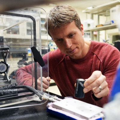 A Fix for Frost: Engineers Use Electricity to Zap Ice without Heat or Chemicals