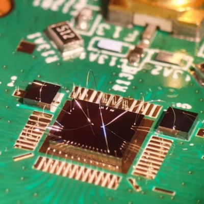 Full Control of A Six-qubit Quantum Processor in Silicon
