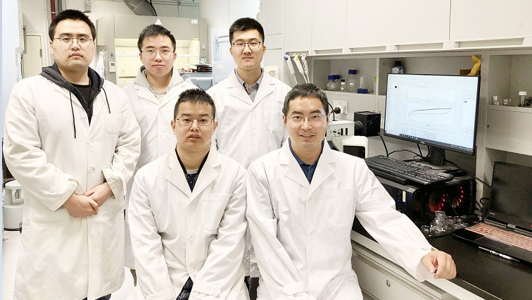 CityU Researchers Invented a Novel Device Enabling High-resolution Observation of Liquid Phase Dynamic Processes at Nanoscale