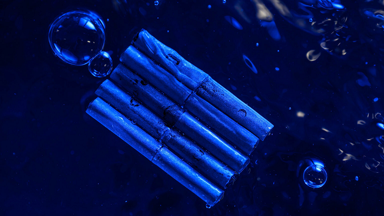 Scientists Engineer Unsinkable Metal Tubes