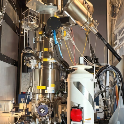 Pinpointing the Glow of a Single Atom