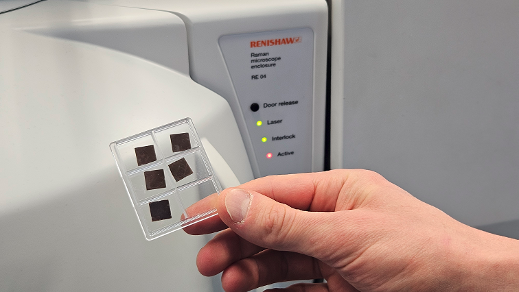 Unexpected FTMC Discovery Featured on Journal Cover: Copper Proves Suitable for Ultraviolet SERS Spectroscopy