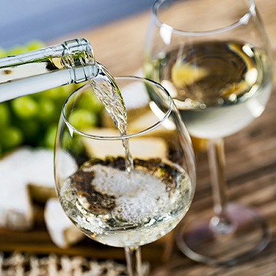 Salute to Novel Magnetic Nanotechnology for No More Cloudy White Wines!