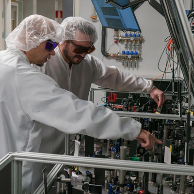 Reshaping Gold Leads to New Electronic and Optical Properties