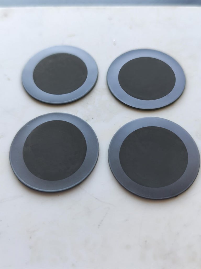 Protonic ceramic electrochemical cells (button cells) used for the study.