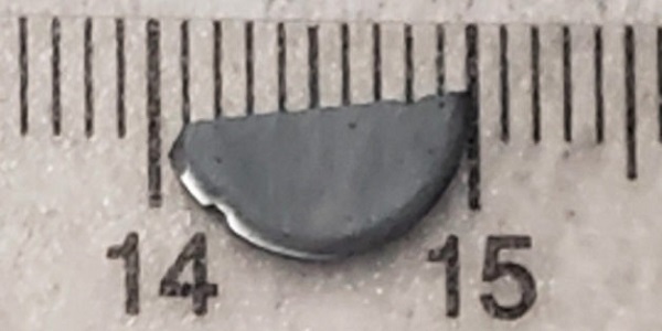 Optical microscopy image of a 99.92% silicon-28 crystal