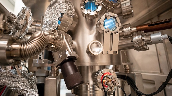 Scientists used this scanning tunneling microscope at Argonne’s Center for Nanoscale Materials to create and characterize artificial graphene nanoribbons.