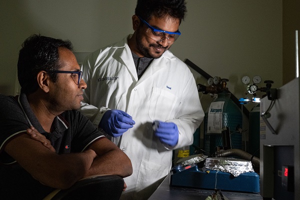 Prepare a sulfur-selenium compound for testing as an anti-corrosion agent for steel.